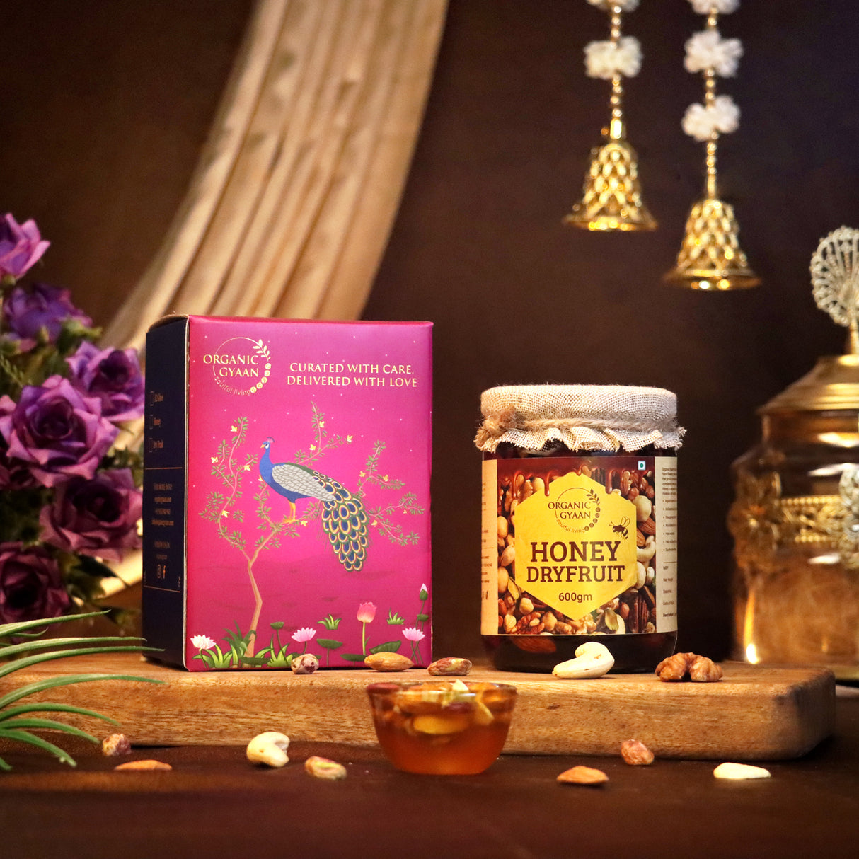 आनंदी ब्लूम हॅम्पर