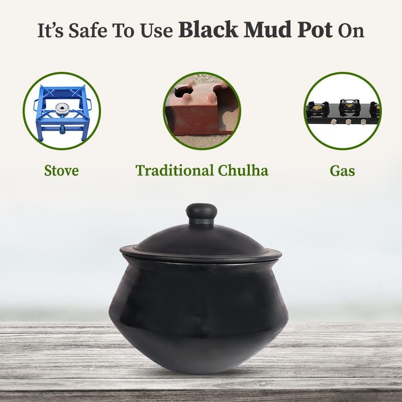 Uses on black cooking mud pot with lid