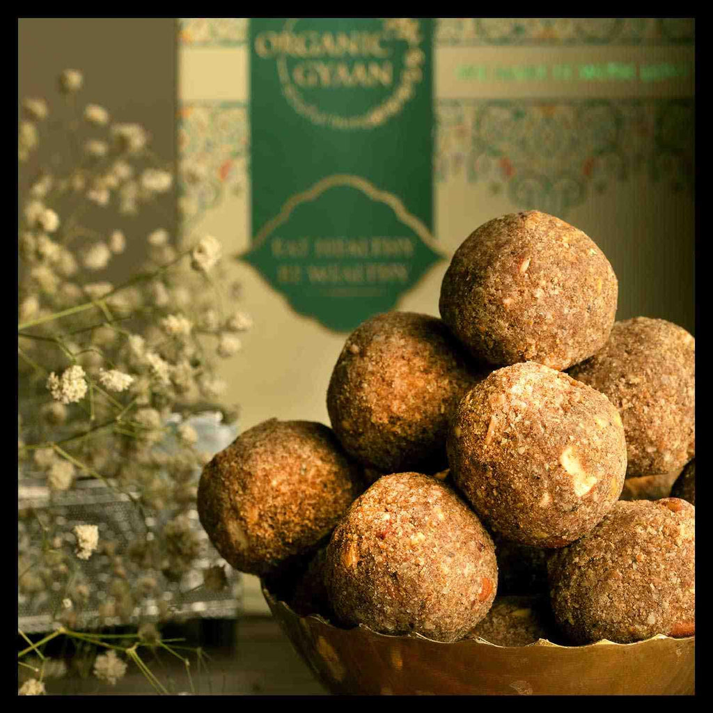 ragi laddu by organic gyaan